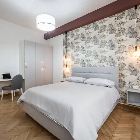 Casa Amelia Elegant Suite Parcheggio Gratuito Parma Exterior photo